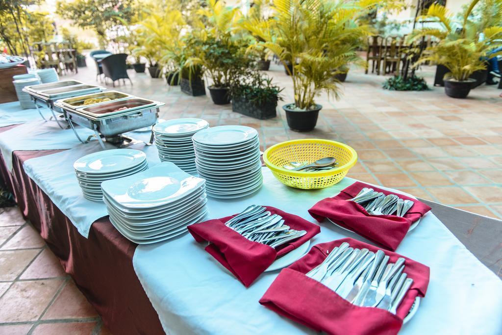 Sihanoukville Plaza Hotel Dış mekan fotoğraf